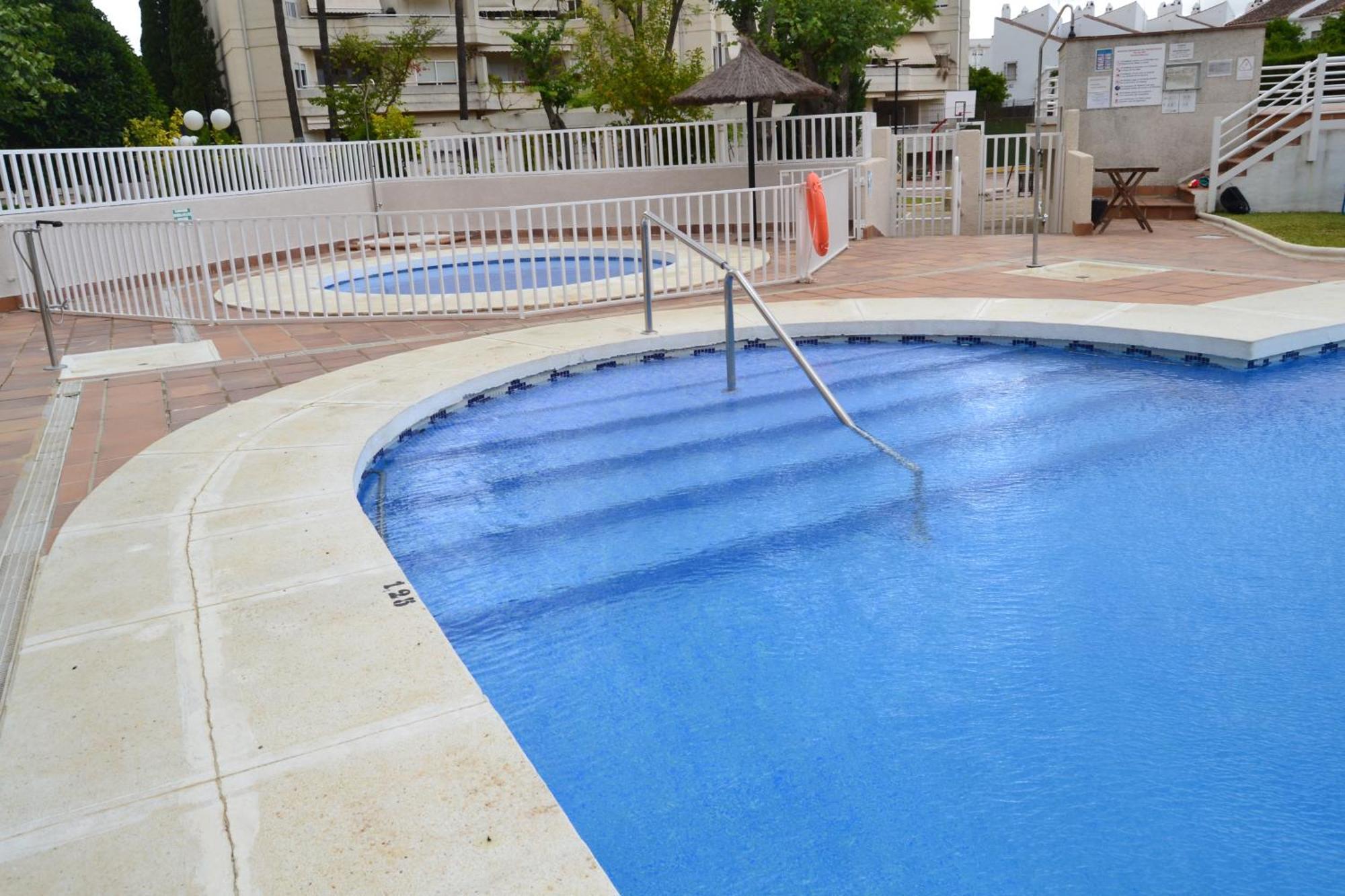 G&H Apartments - Apartamento Pie De Rey เฮเรซ เด ลาฟรอนเตรา ภายนอก รูปภาพ